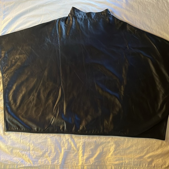 Leather Poncho Cape Black Oversized - Picture 4 of 11